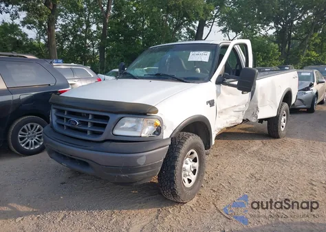2001 Ford F150 Xl/Xlt z USA, uszkodzony, nr VIN 1FTPF18L61NA68647